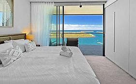 Waterfront Haven - Memorable Views